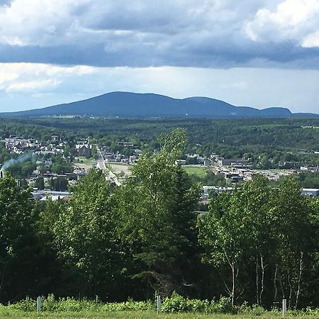 Les Soins De Vicky Hotel Lac-Megantic Ngoại thất bức ảnh